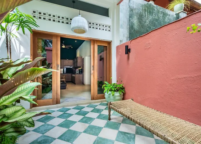 Villa Kembar *